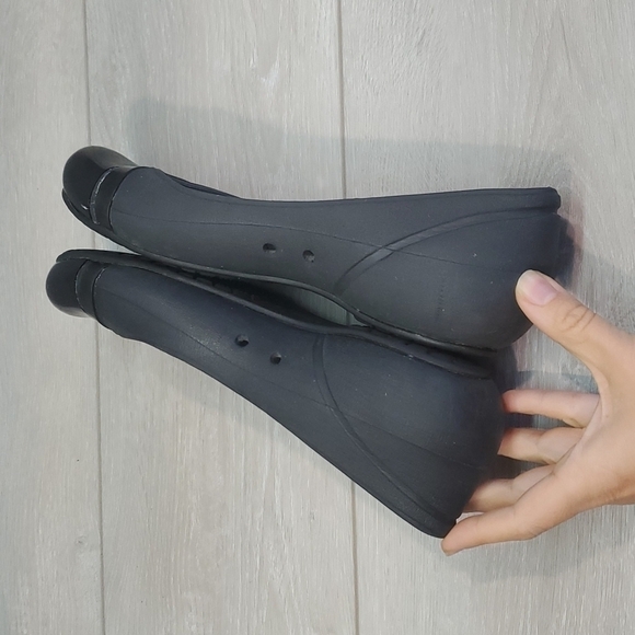 Crocs Women Outdoor Rubber Comfort Cap Toe Ballet Flats Loafer sz 7 - Picture 6 of 10